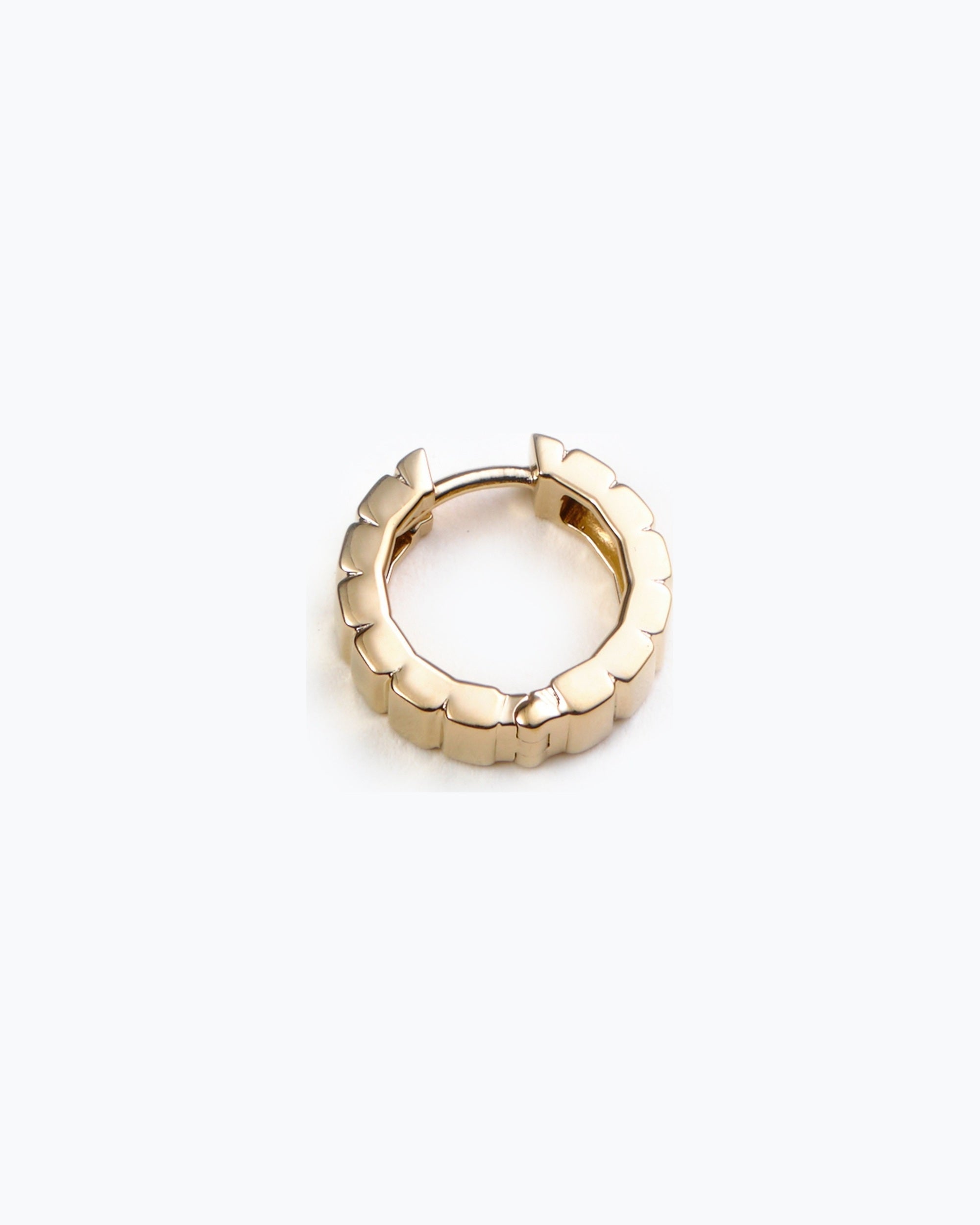 Maverick single huggie in 14K recycled gold vermeil